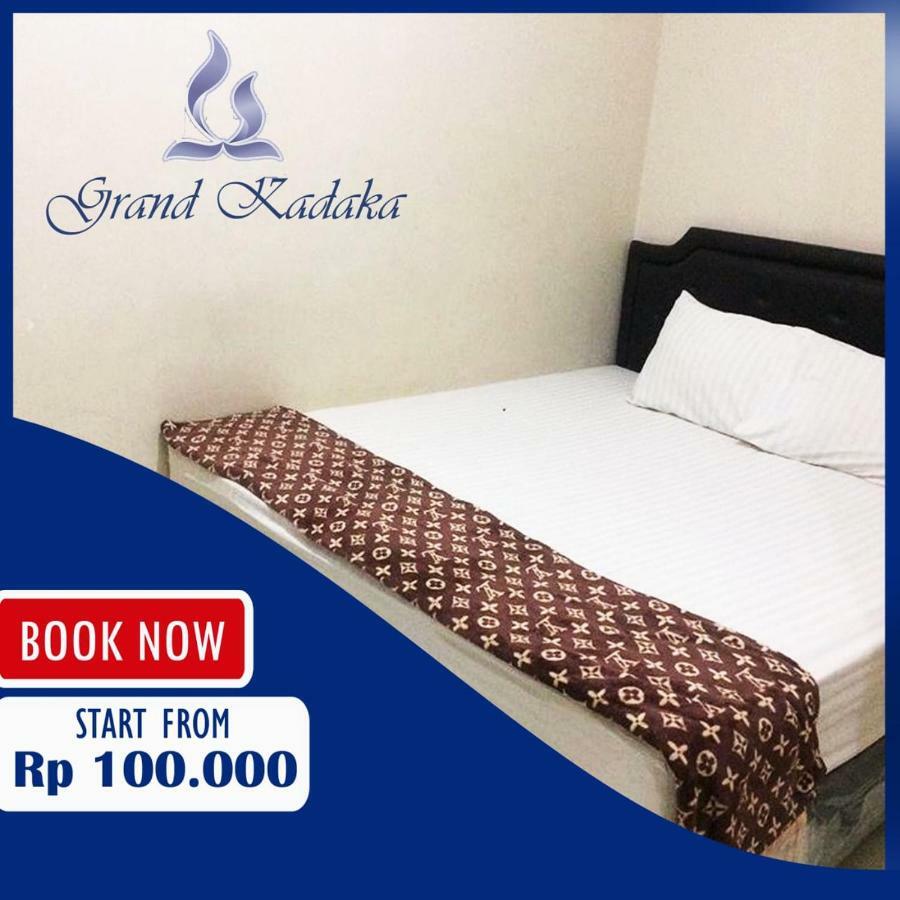 Grand Kadaka Hotel Malang Buitenkant foto